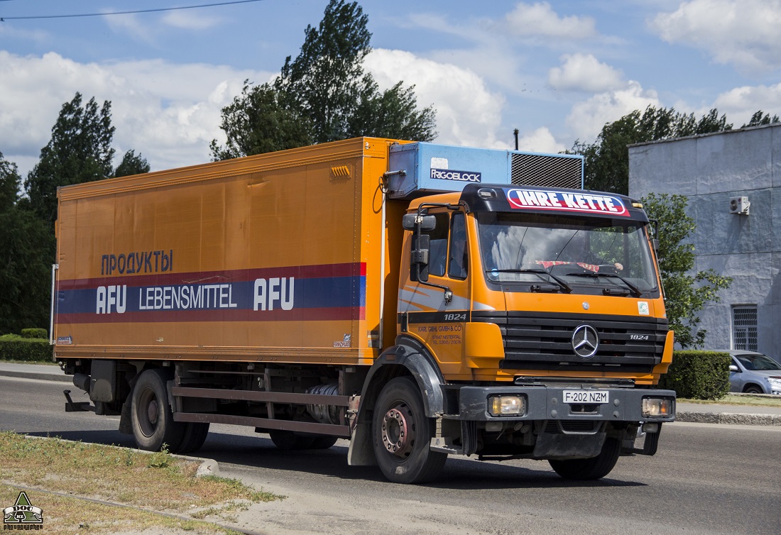Восточно-Казахстанская область, № F 202 NZM — Mercedes-Benz SK 1824