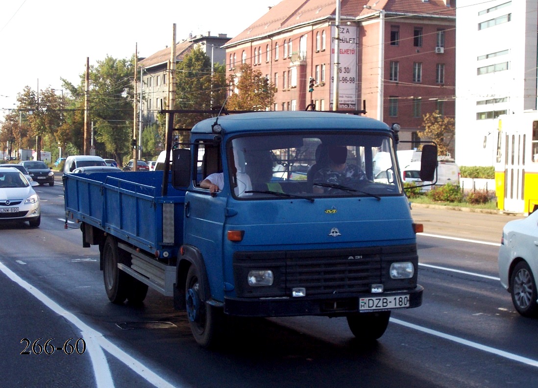 Венгрия, № DZB-180 — Avia A31N