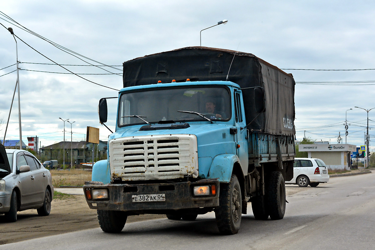 Саха (Якутия), № Е 382 АК 04 — ЗИЛ-433100