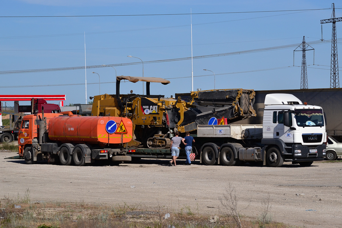 Волгоградская область, № К 704 ХО 161 — КамАЗ-65115-A4; Волгоградская область, № А 361 ХХ 161 — MAN TGS ('2007) 26.440