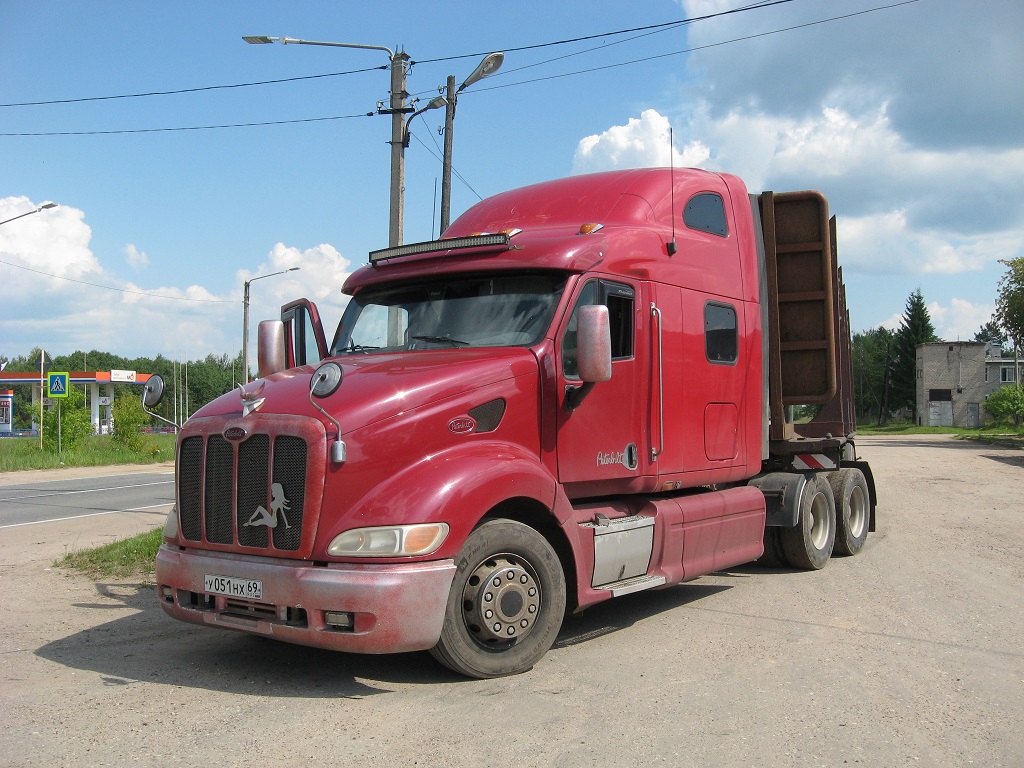 Тверская область, № У 051 НХ 69 — Peterbilt 387