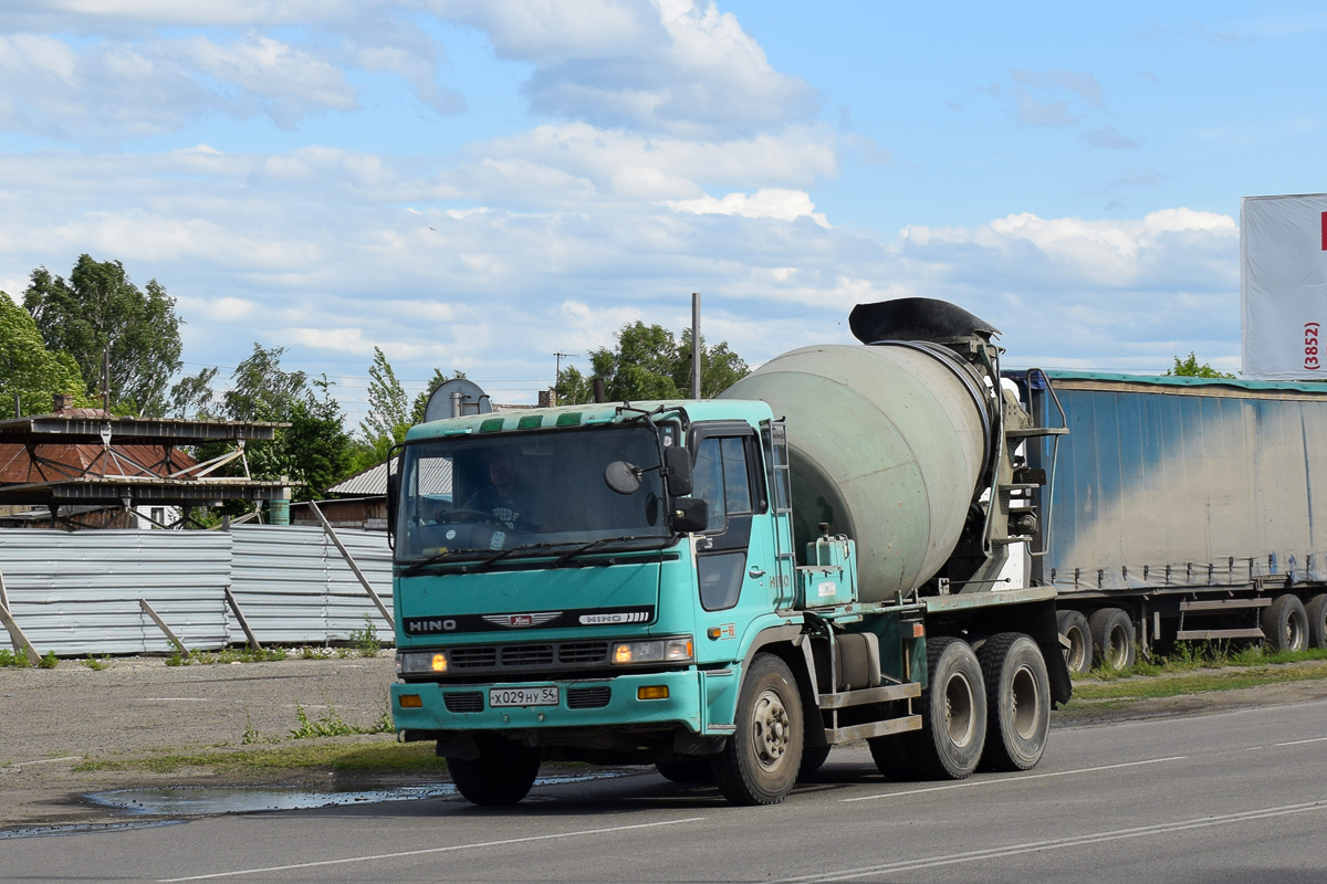 Алтайский край, № Х 029 НУ 54 — Hino Ranger