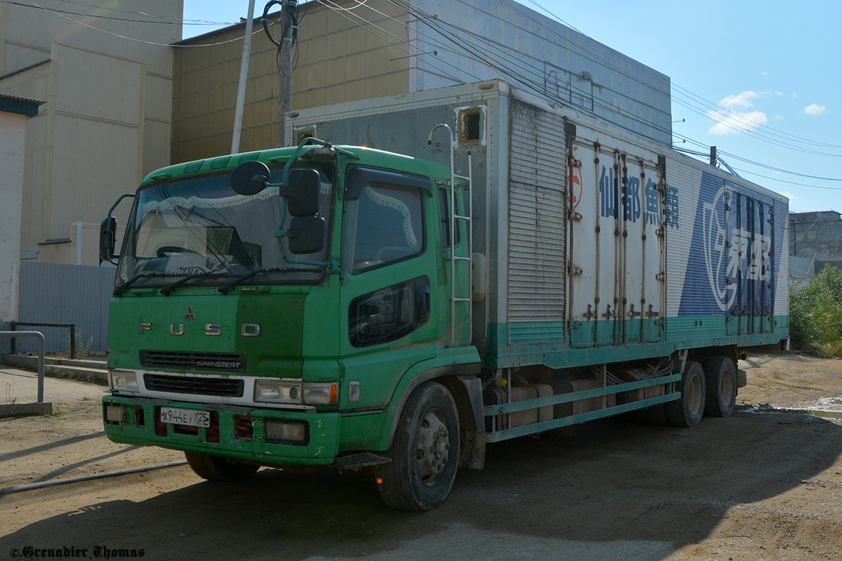 Приморский край, № Х 944 ЕУ 125 — Mitsubishi Fuso Super Great