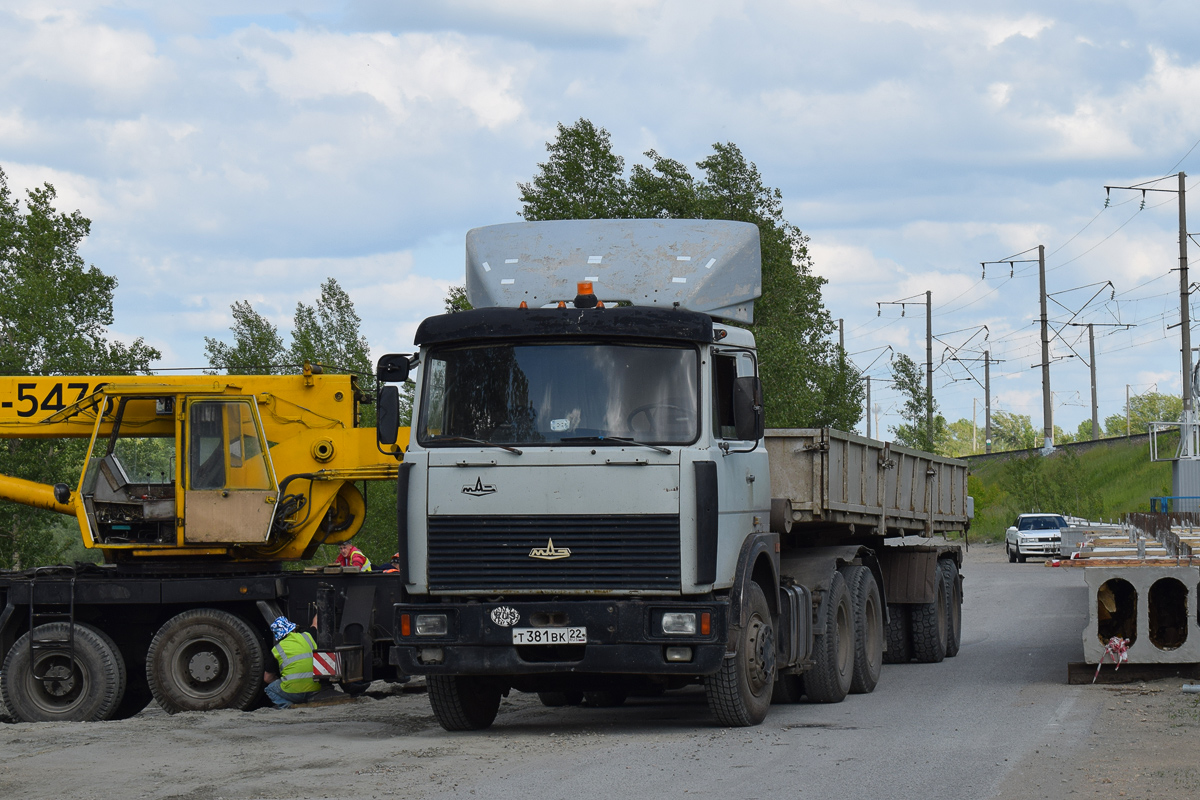 Алтайский край, № Т 381 ВК 22 — МАЗ-64229