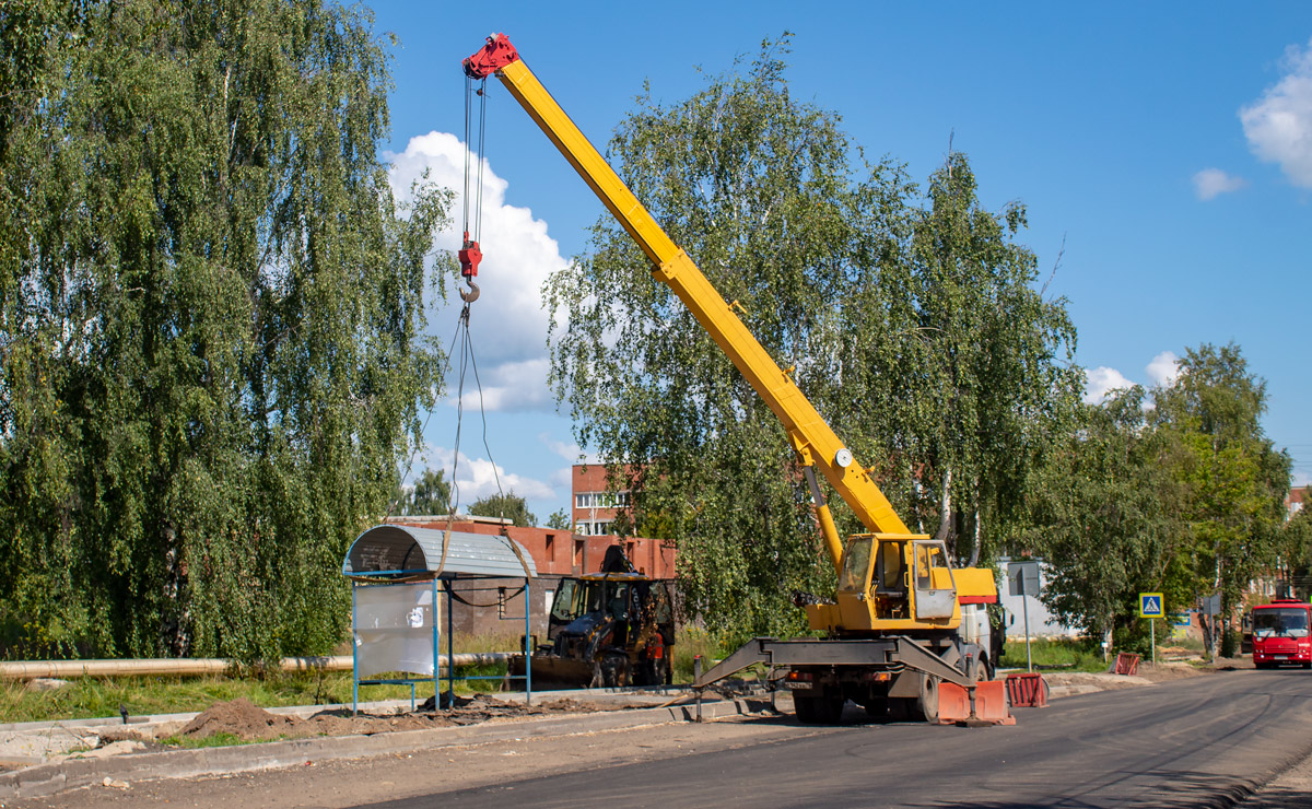 Ярославская область, № С 142 ВВ 76 — МАЗ-5337 (общая модель)