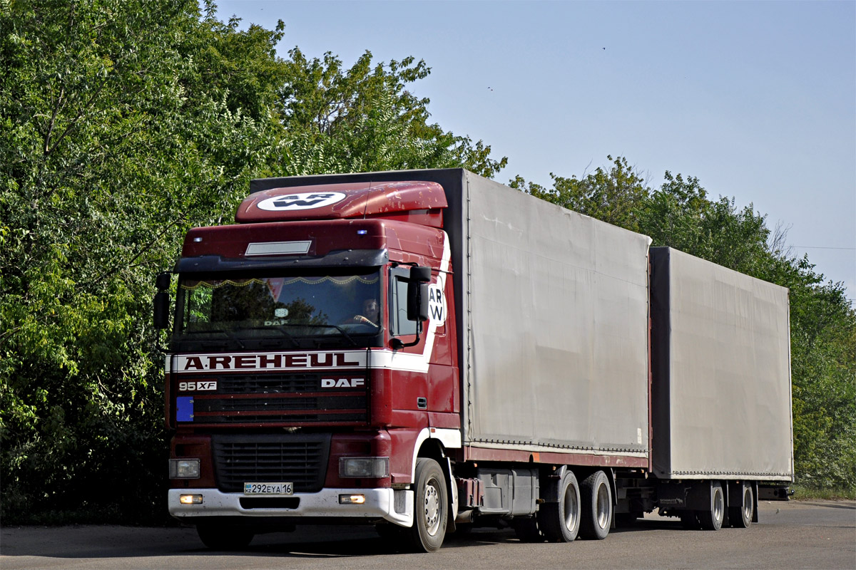 Восточно-Казахстанская область, № 292 EYA 16 — DAF 95XF FAS