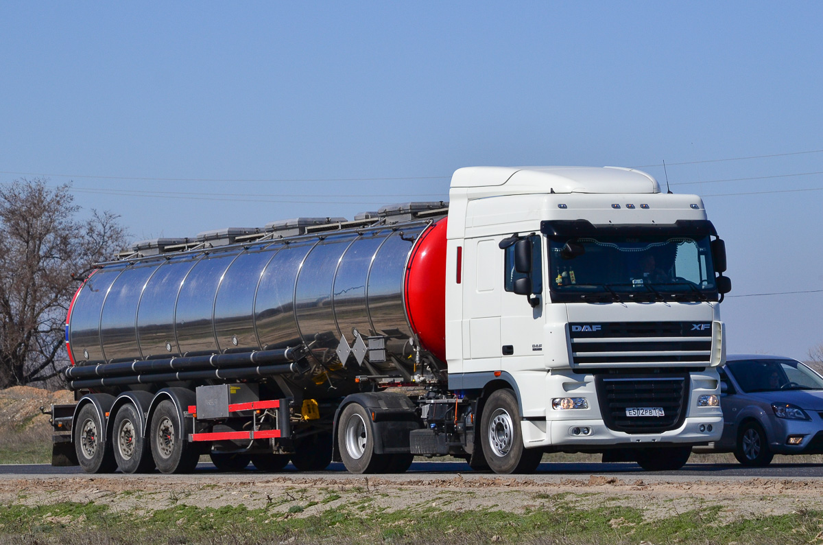 Волгоградская область, № Е 512 РВ 134 — DAF XF105 FT