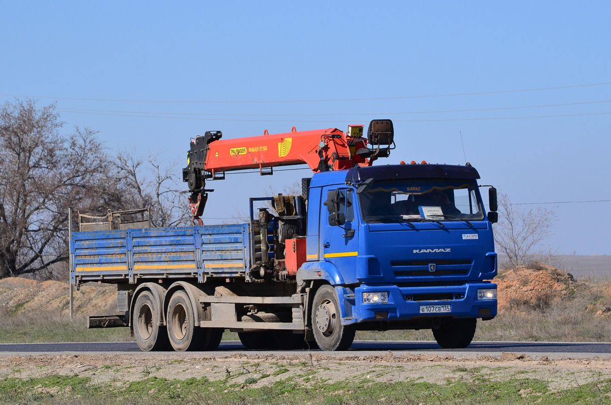 Волгоградская область, № В 107 СВ 134 — КамАЗ-65117-L4