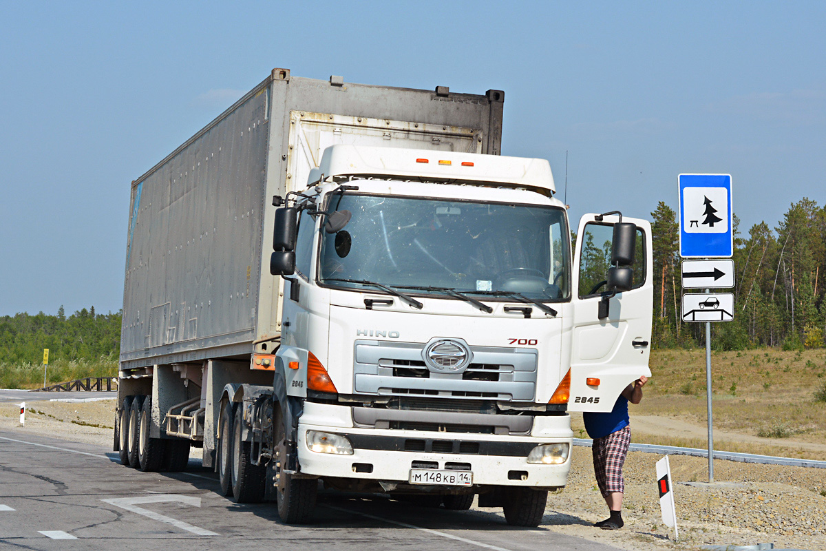 Саха (Якутия), № М 148 КВ 14 — Hino 700