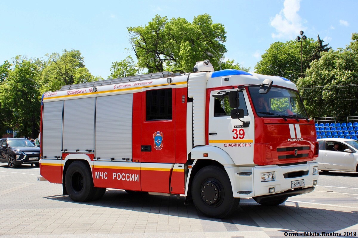 Краснодарский край, № Т 438 РМ 123 — КамАЗ-43253-R4(28)