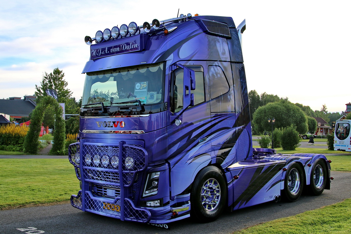 Нидерланды, № 82-BJF-9 — Volvo ('2012) FH16.750