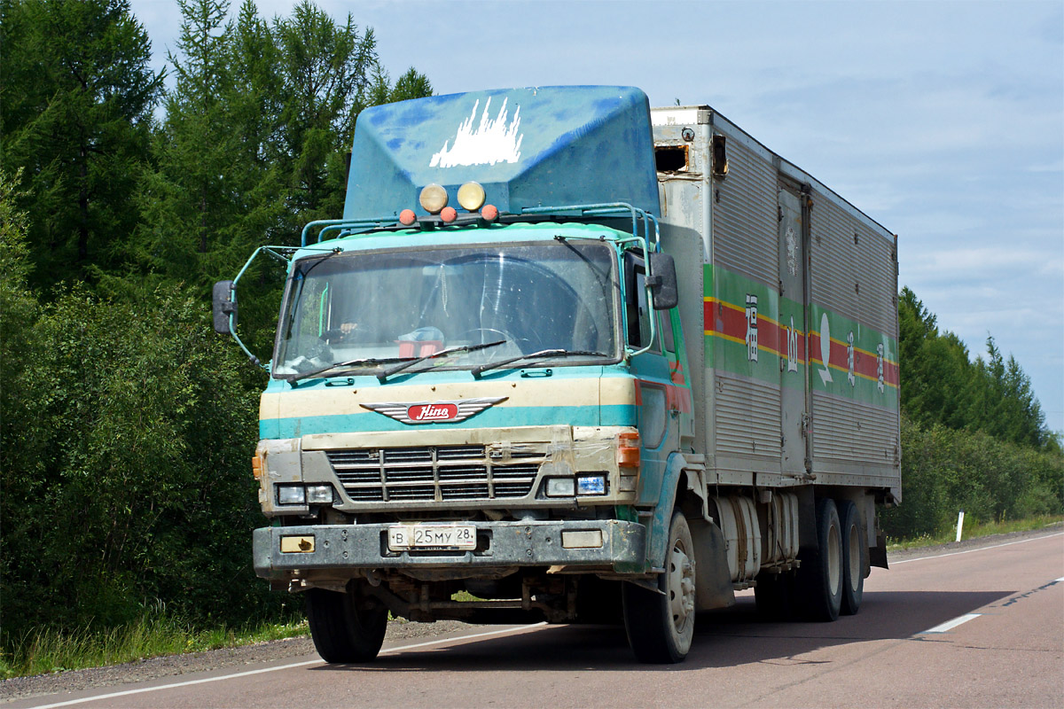 Амурская область, № В 525 МУ 28 — Hino (общая модель)