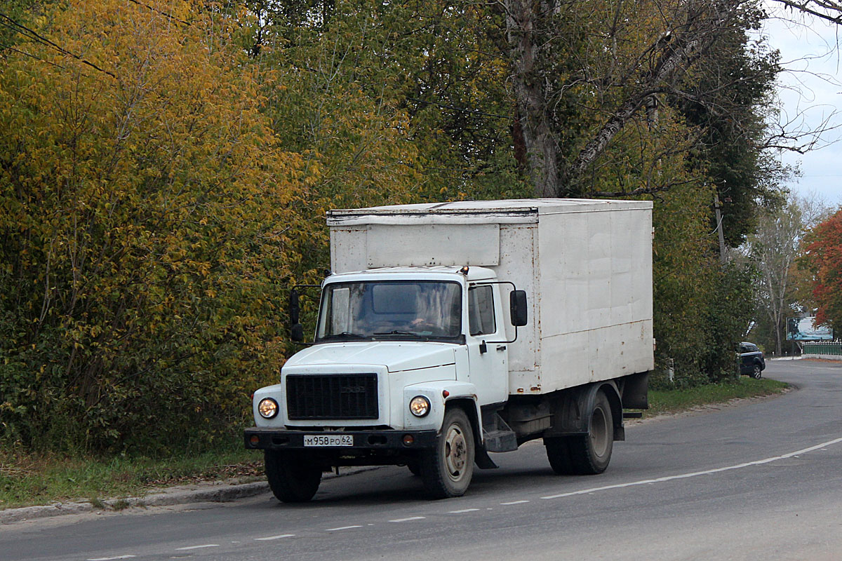 Рязанская область, № М 958 РО 62 — ГАЗ-3309