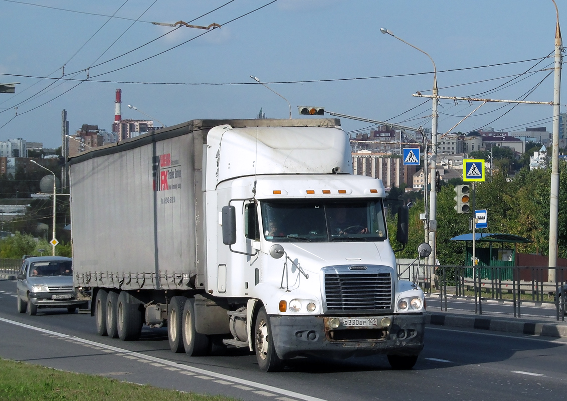 Ростовская область, № В 330 ВР 161 — Freightliner Century Class