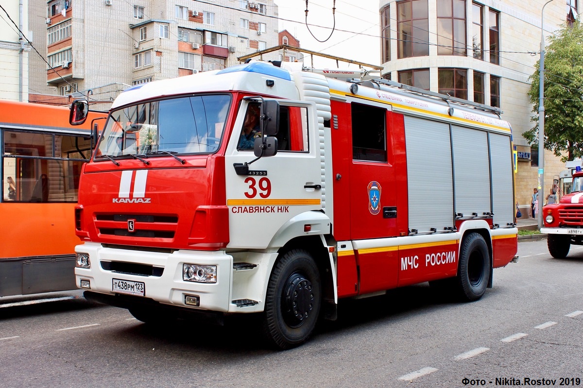 Краснодарский край, № Т 438 РМ 123 — КамАЗ-43253-R4(28)