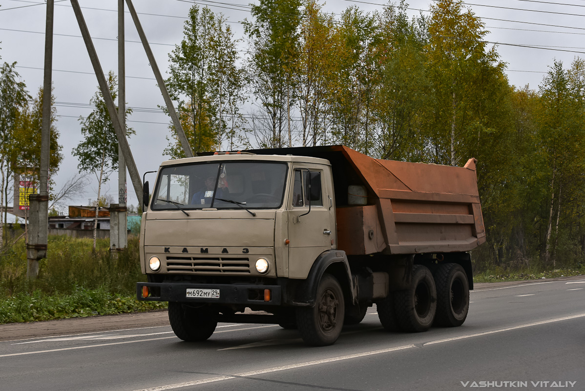 Архангельская область, № М 692 МУ 29 — КамАЗ-55111 [551110]