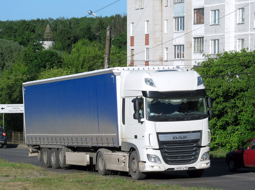 Московская область, № О 929 ТХ 750 — DAF XF105 FT