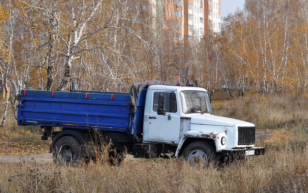 Омская область, № Р 427 ХО 52 — ГАЗ-3309