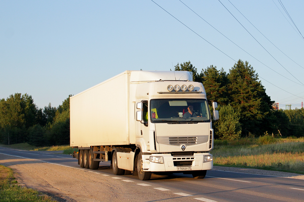 Калининградская область, № Р 144 ЕР 39 — Renault Premium ('2006)