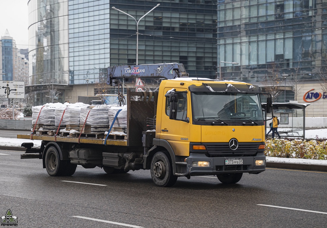 Алматинская область, № 373 PFB 05 — Mercedes-Benz Atego 1323