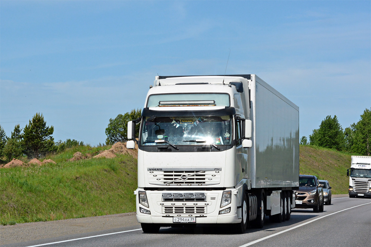 Калининградская область, № С 294 ХА 39 — Volvo ('2008) FH-Series