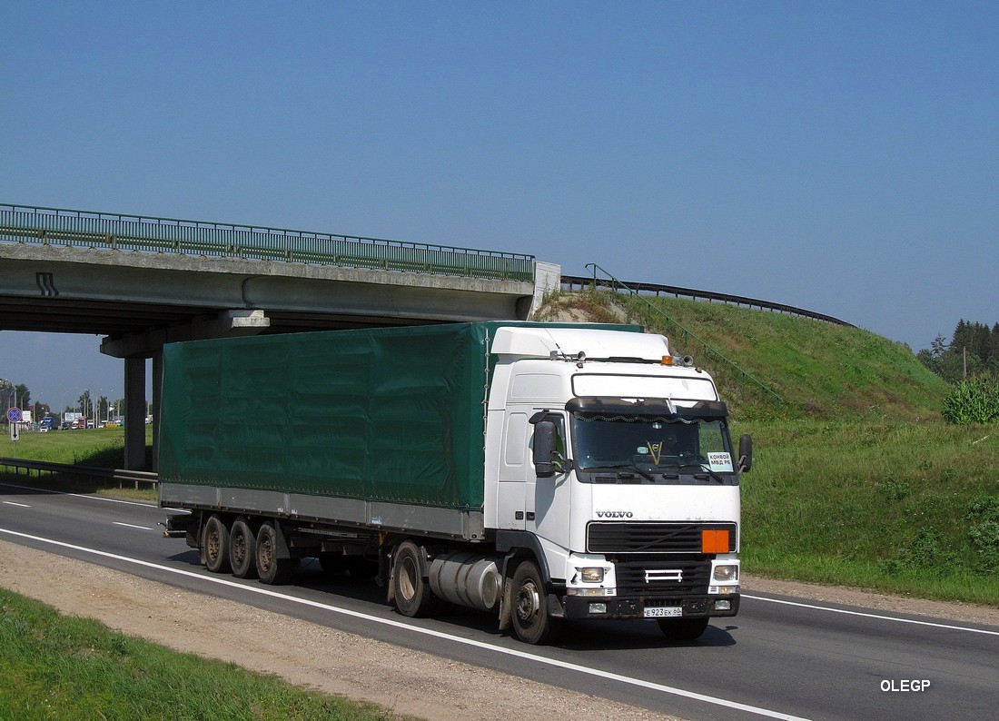 Псковская область, № Е 923 ЕК 60 — Volvo ('1993) FH12.420