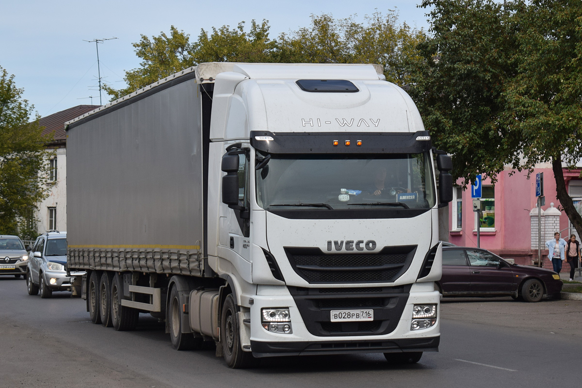 Татарстан, № В 028 РВ 716 — IVECO Stralis ('2012) 460