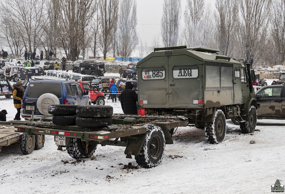 Киргизия, № 01 825 AEQ — Mercedes-Benz Unimog (общ.м)