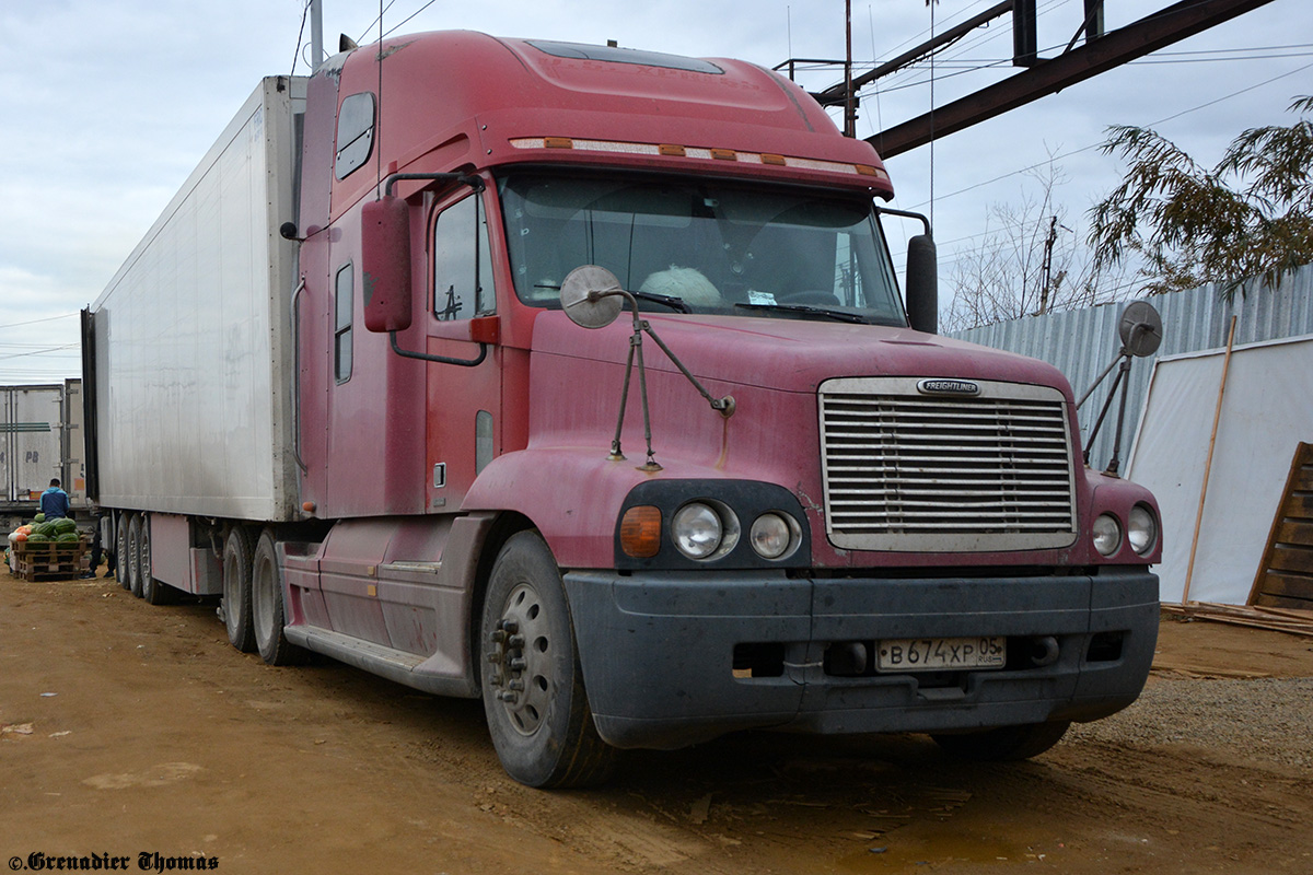 Дагестан, № В 674 ХР 05 — Freightliner Century Class