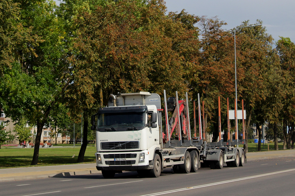 Литва, № ZLS 743 — Volvo ('2002) FH-Series