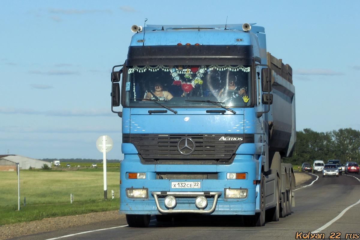 Алтайский край, № Х 132 СЕ 22 — Mercedes-Benz Actros ('1997)