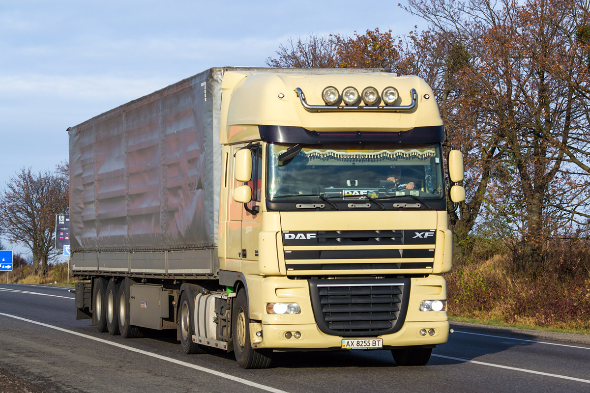 Харьковская область, № АХ 8255 ВТ — DAF XF105 FT