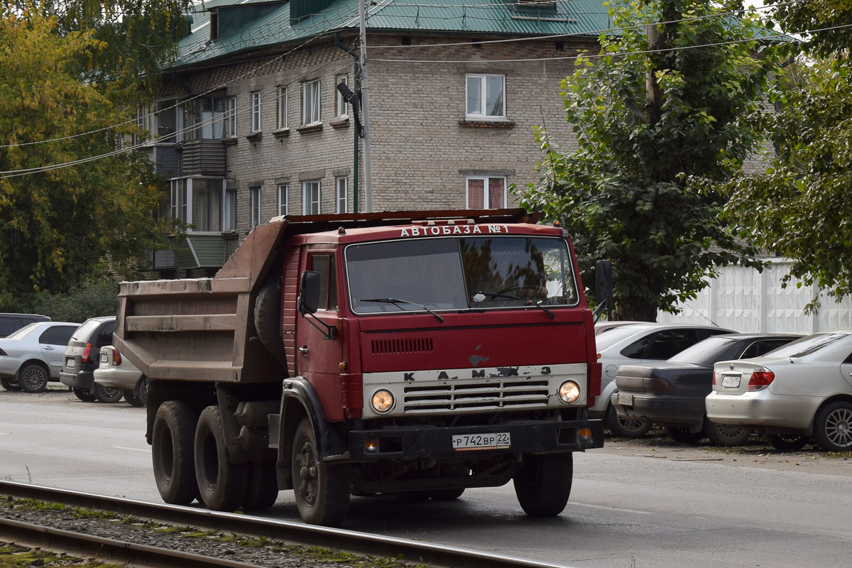 Алтайский край, № Р 742 ВР 22 — КамАЗ-5410