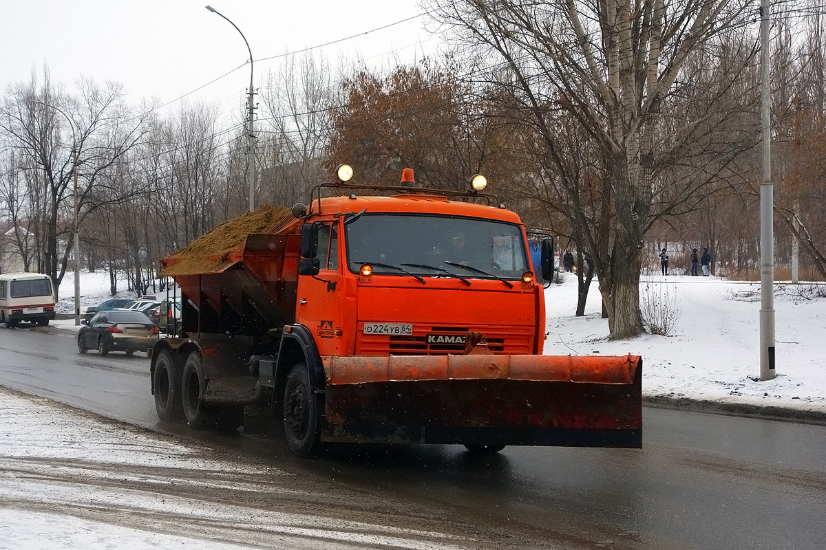 Саратовская область, № О 224 УВ 64 — КамАЗ-65115-D3