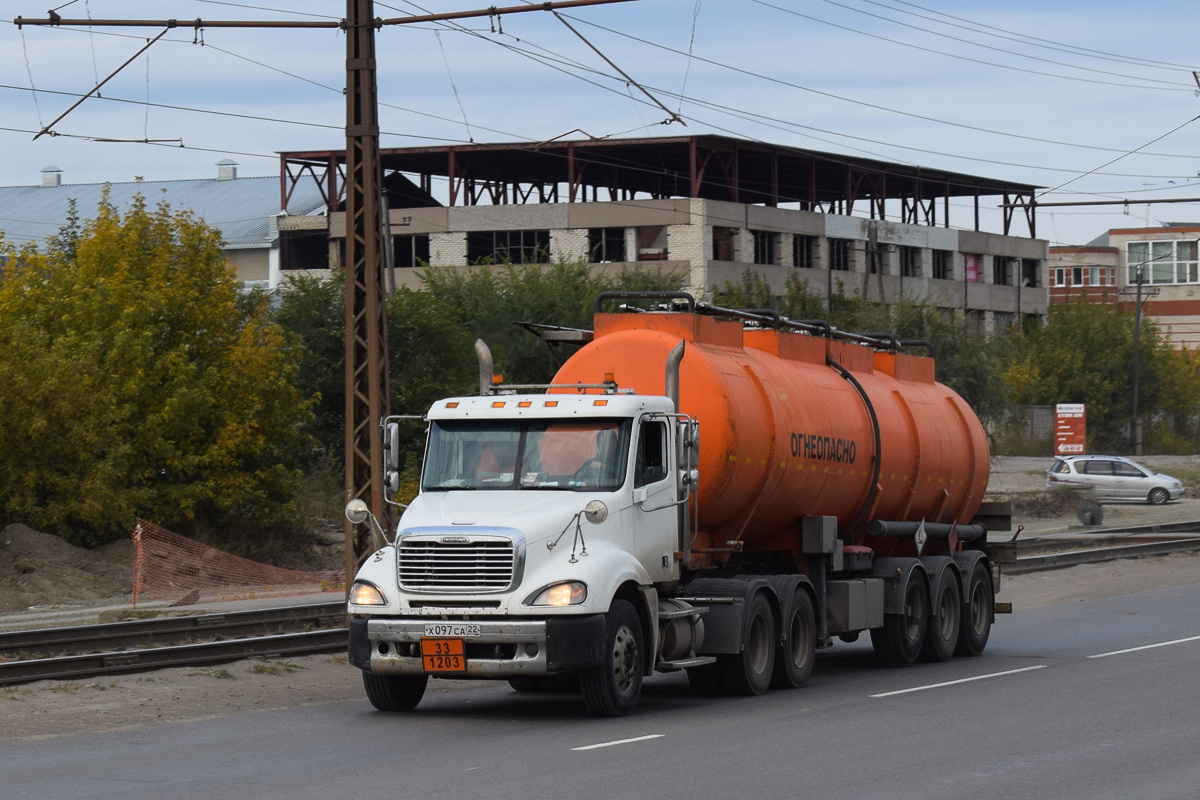 Алтайский край, № Х 097 СА 22 — Freightliner Columbia