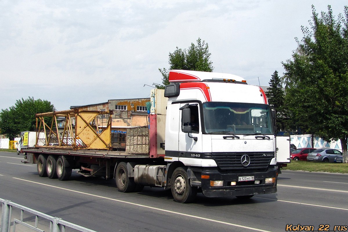 Алтайский край, № Е 123 НО 76 — Mercedes-Benz Actros ('1997) 1840