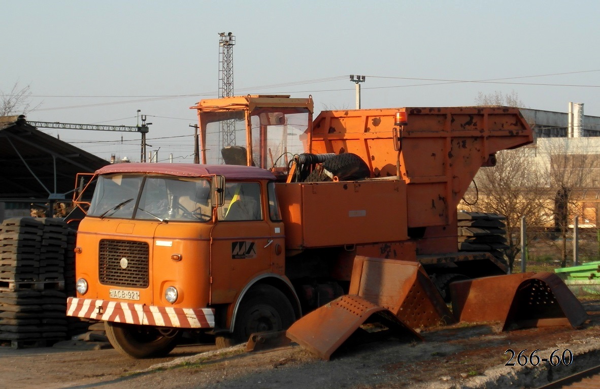 Венгрия, № ACB-921 — Škoda 706 MTS 24