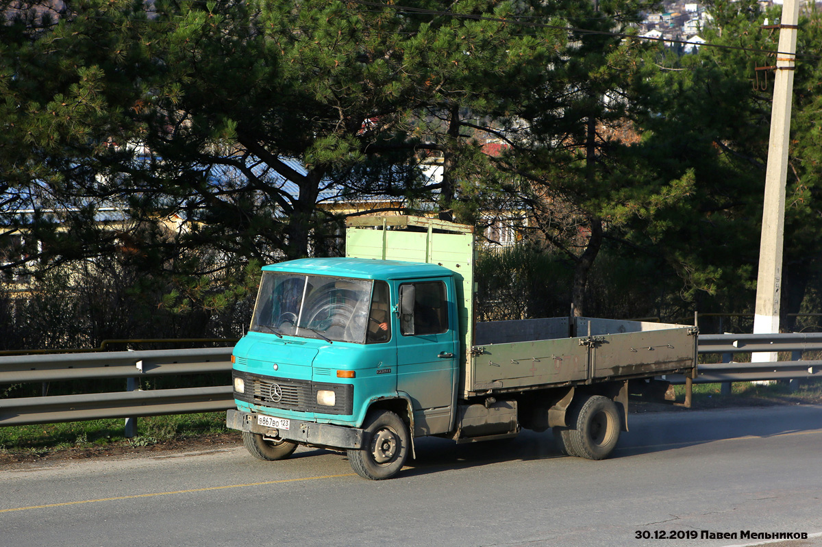 Крым, № В 867 ВО 123 — Mercedes-Benz T2 ('1967)