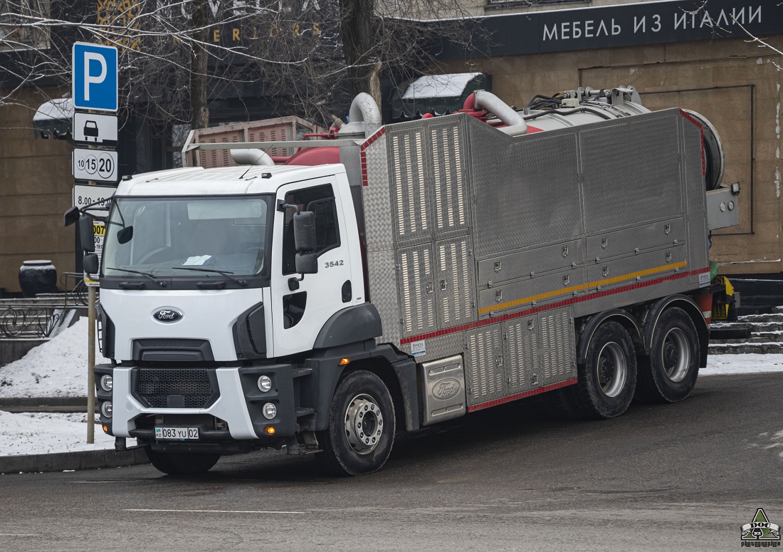 Алматы, № 083 YU 02 — Ford Cargo ('2012) 3542