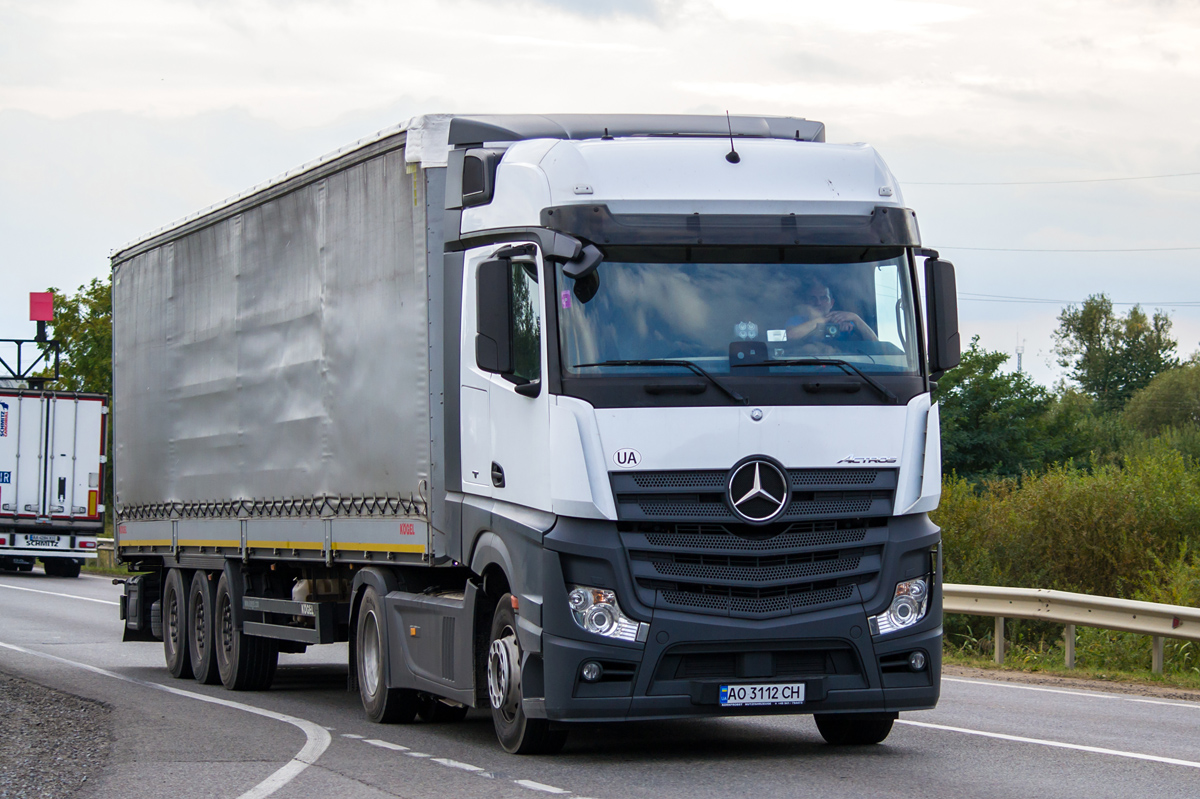 Закарпатская область, № АО 3112 СН — Mercedes-Benz Actros ('2011)