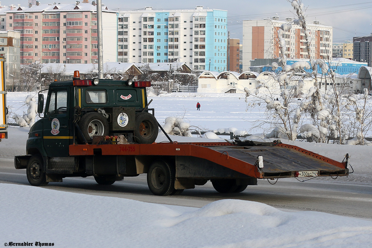 Саха (Якутия), № Н 300 ВО 142 — ЗИЛ-5301ЕО "Бычок"