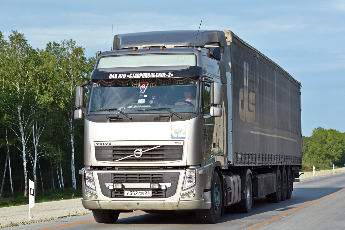 Ставропольский край, № У 352 СВ 26 — Volvo ('2008) FH.440