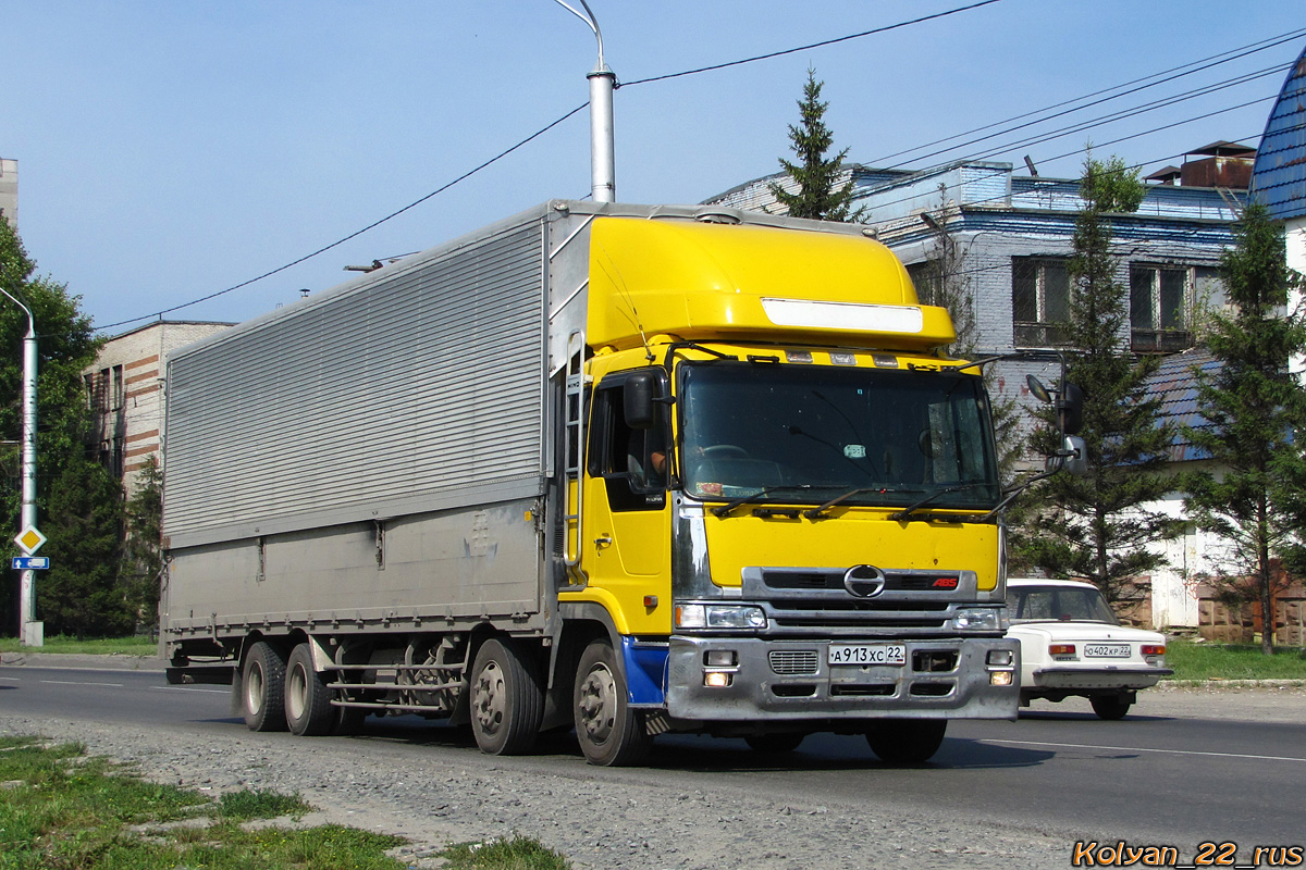 Алтайский край, № А 913 ХС 22 — Hino Profia