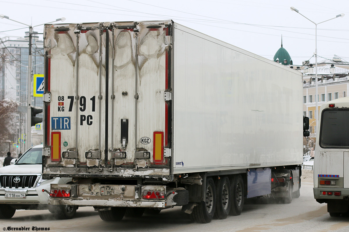 Киргизия, № 01 814 AEP — Volvo ('2008) FH.460; Киргизия, № 08 791 PC — Schmitz Cargobull S.KO (SCB*S3B) общ.мод