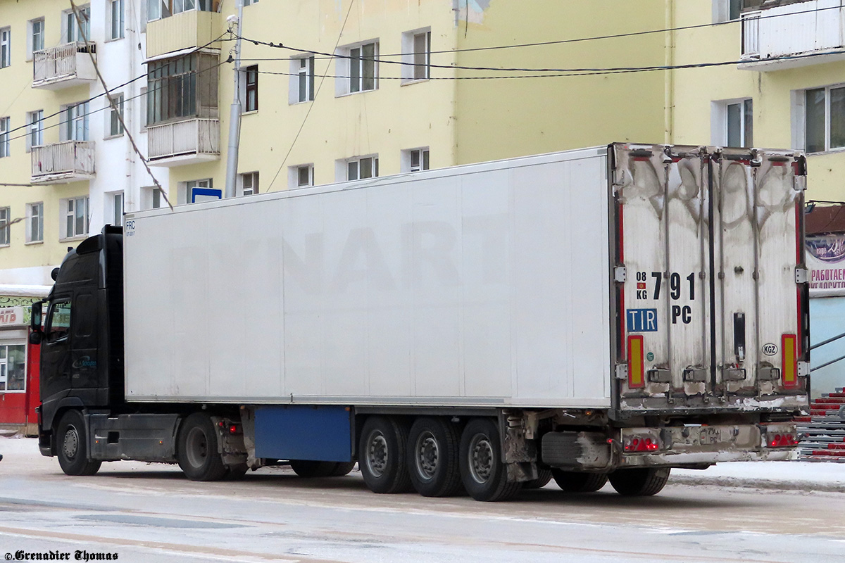 Киргизия, № 01 814 AEP — Volvo ('2008) FH.460; Киргизия, № 08 791 PC — Schmitz Cargobull S.KO (SCB*S3B) общ.мод