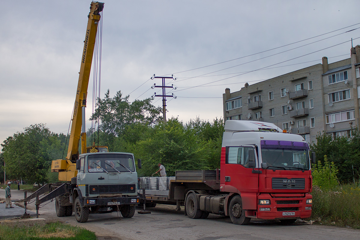 Саратовская область, № А 142 ТЕ 164 — MAN TGA (общая модель)