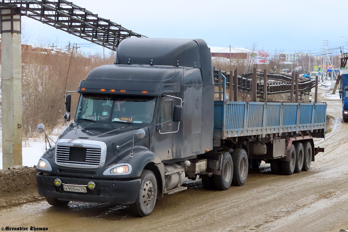 Хабаровский край, № А 905 МН 27 — Freightliner Columbia