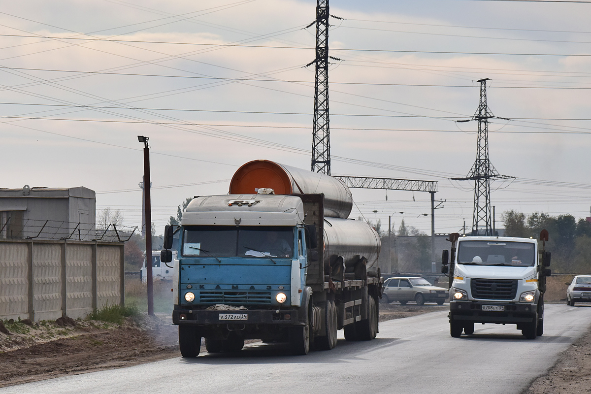 Волгоградская область, № А 372 АО 34 — КамАЗ-54115 (общая модель); Волгоградская область, № В 708 ЕТ 134 — ГАЗ-C41R33