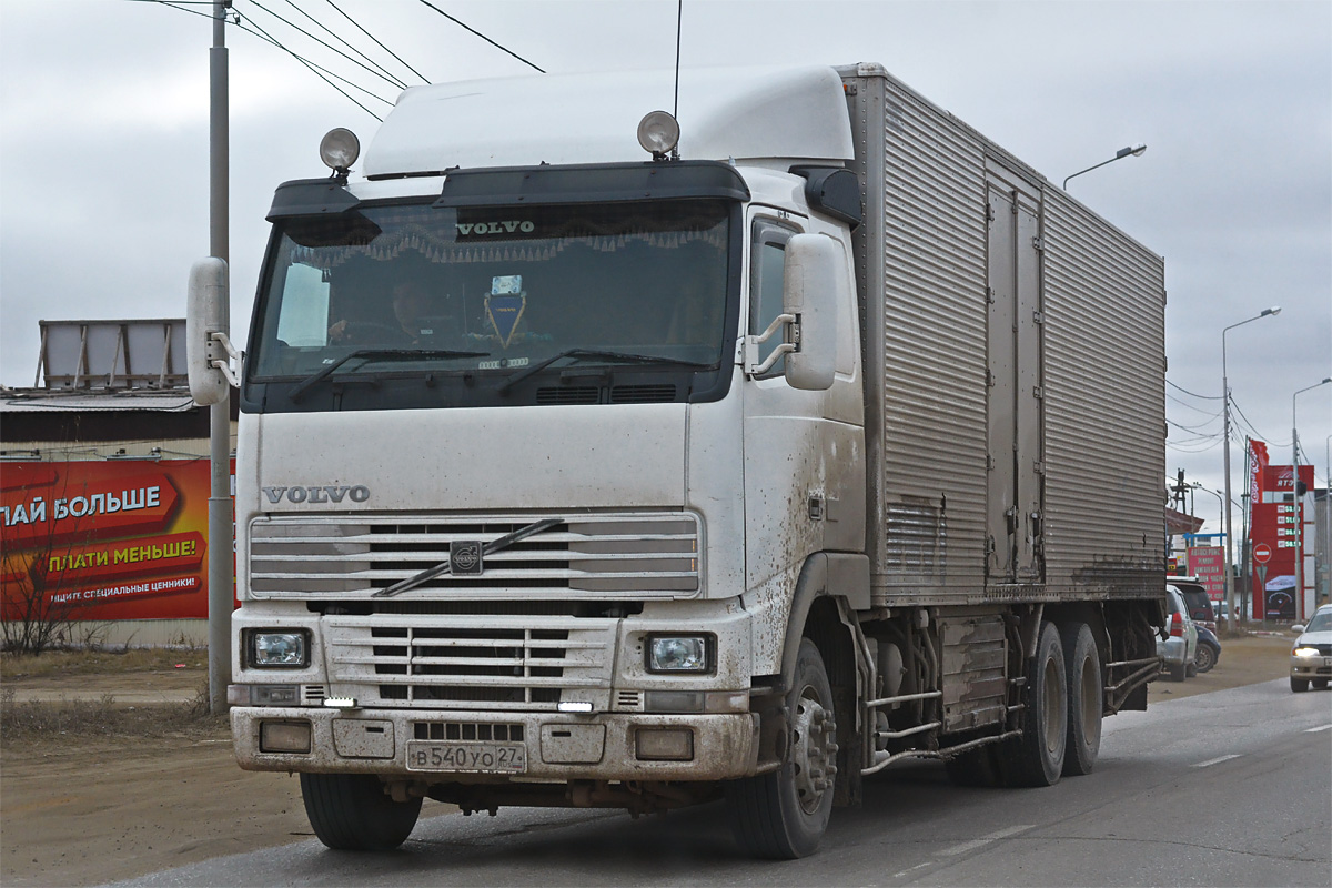 Хабаровский край, № В 540 УО 27 — Volvo ('1993) FH12.380