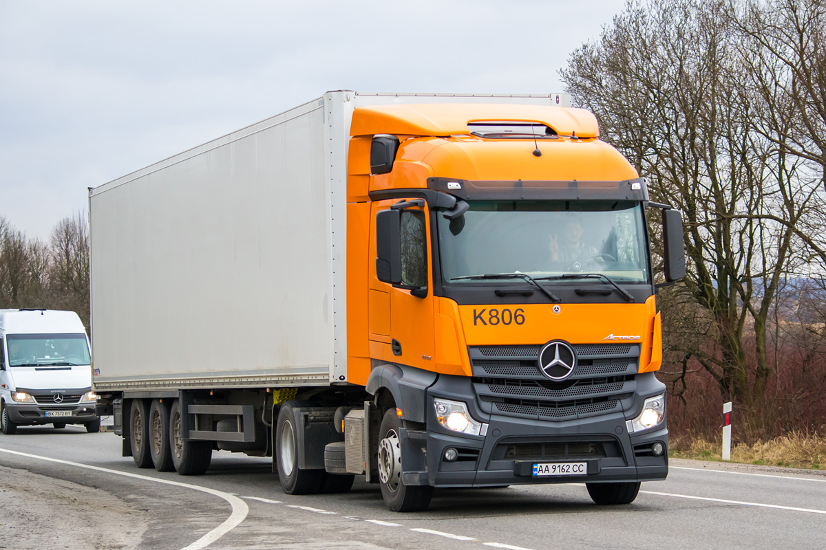 Киевская область, № K806 — Mercedes-Benz Actros ('2018) 1842